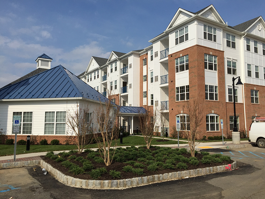 exterior1LB Rivergate Bordentown Waterfront